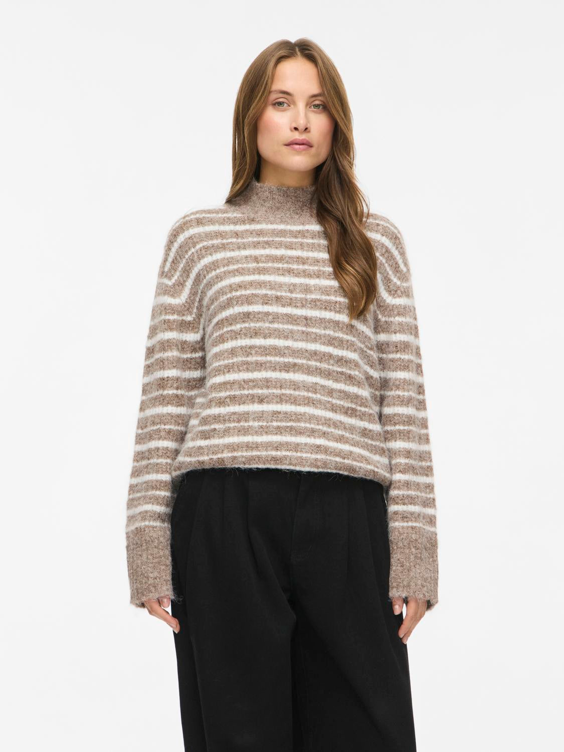 model_shot-front